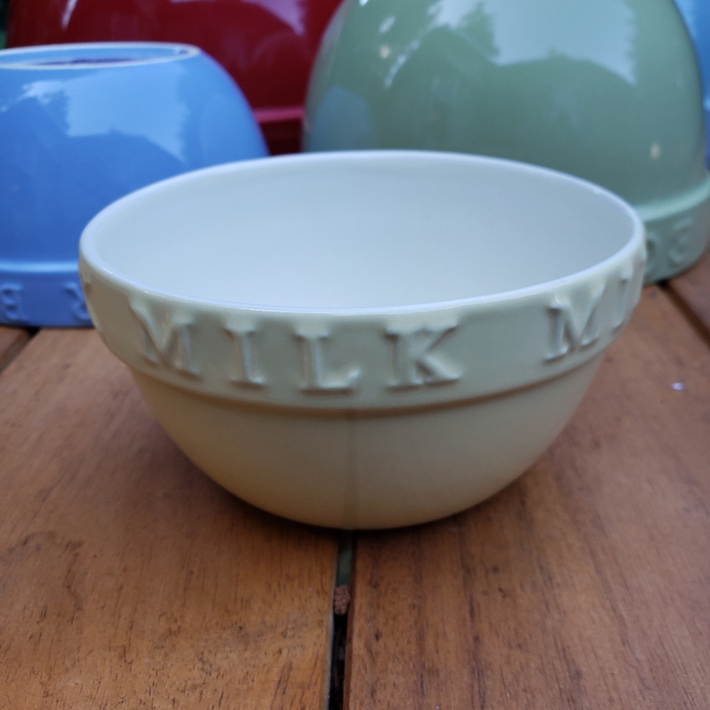 Baker's Basics Milk Bowl 4.5"